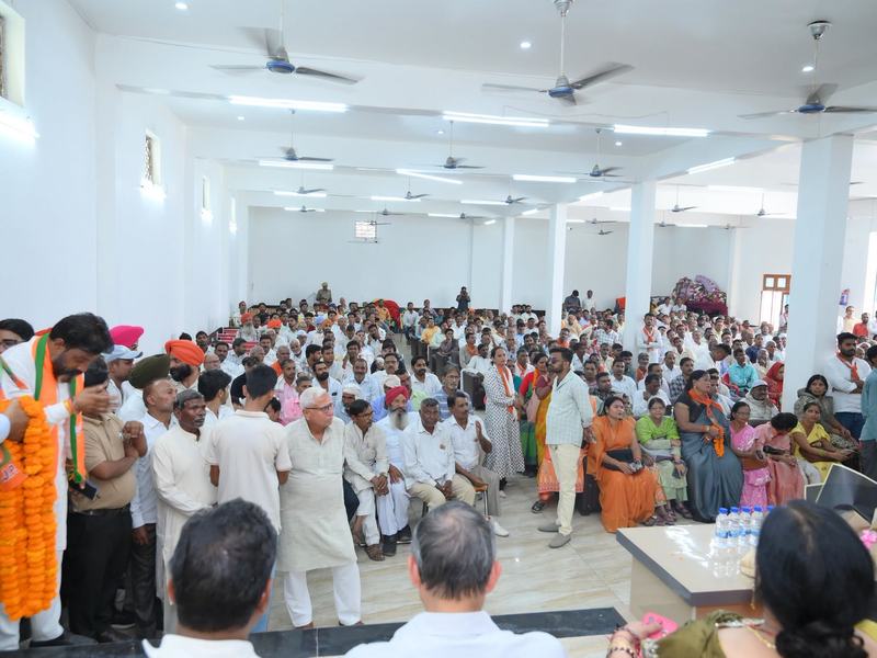 Workers' felicitation and padyatra, Baheri